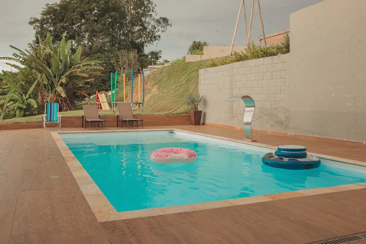 Piscina privativa da Villa Gavê